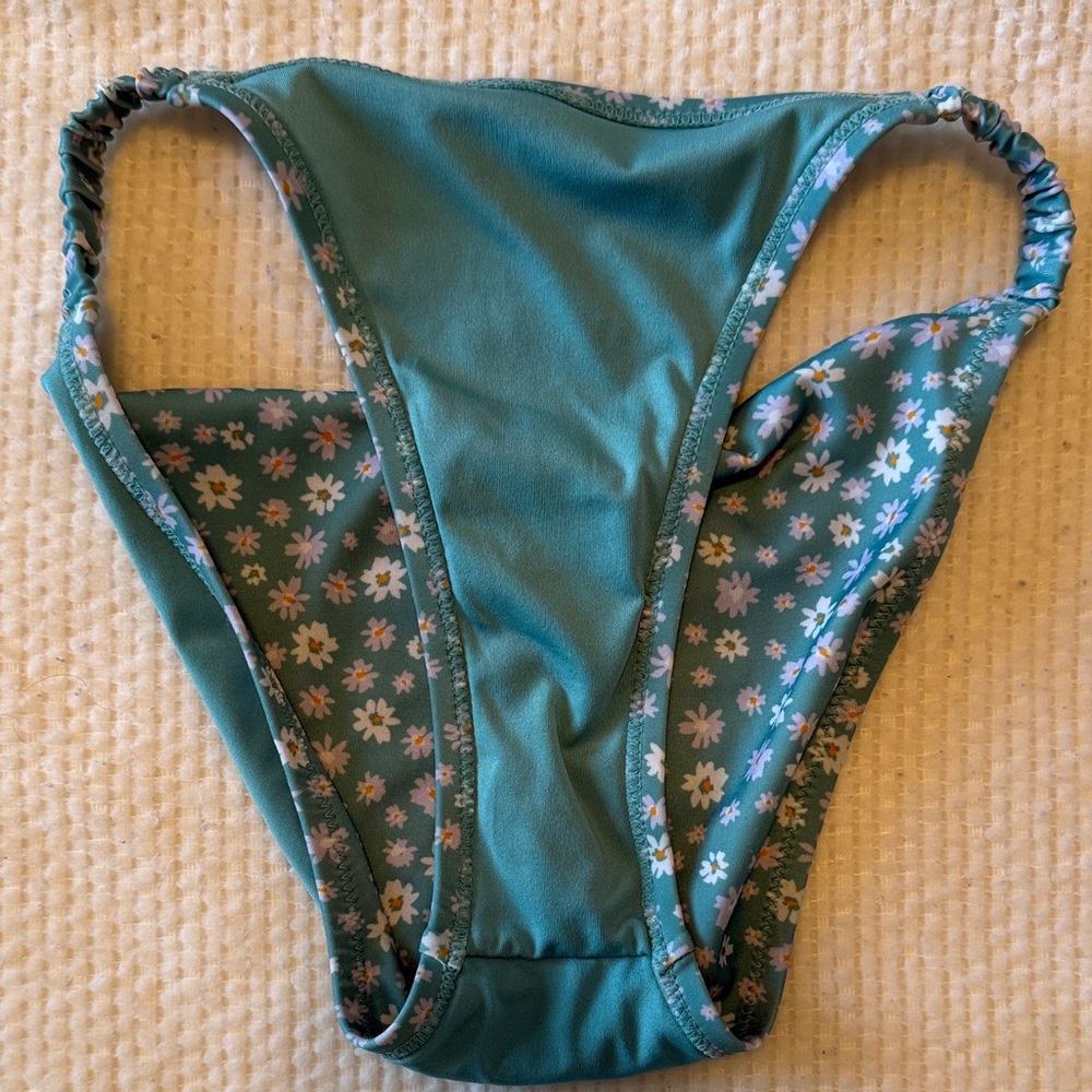 Aeropostale Teal Blue Flower Print Cheeky Bikini Bottom Size XS - Picture 6 of 6